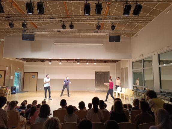 Le spectacle d’improvisation à l’Espace Claretière